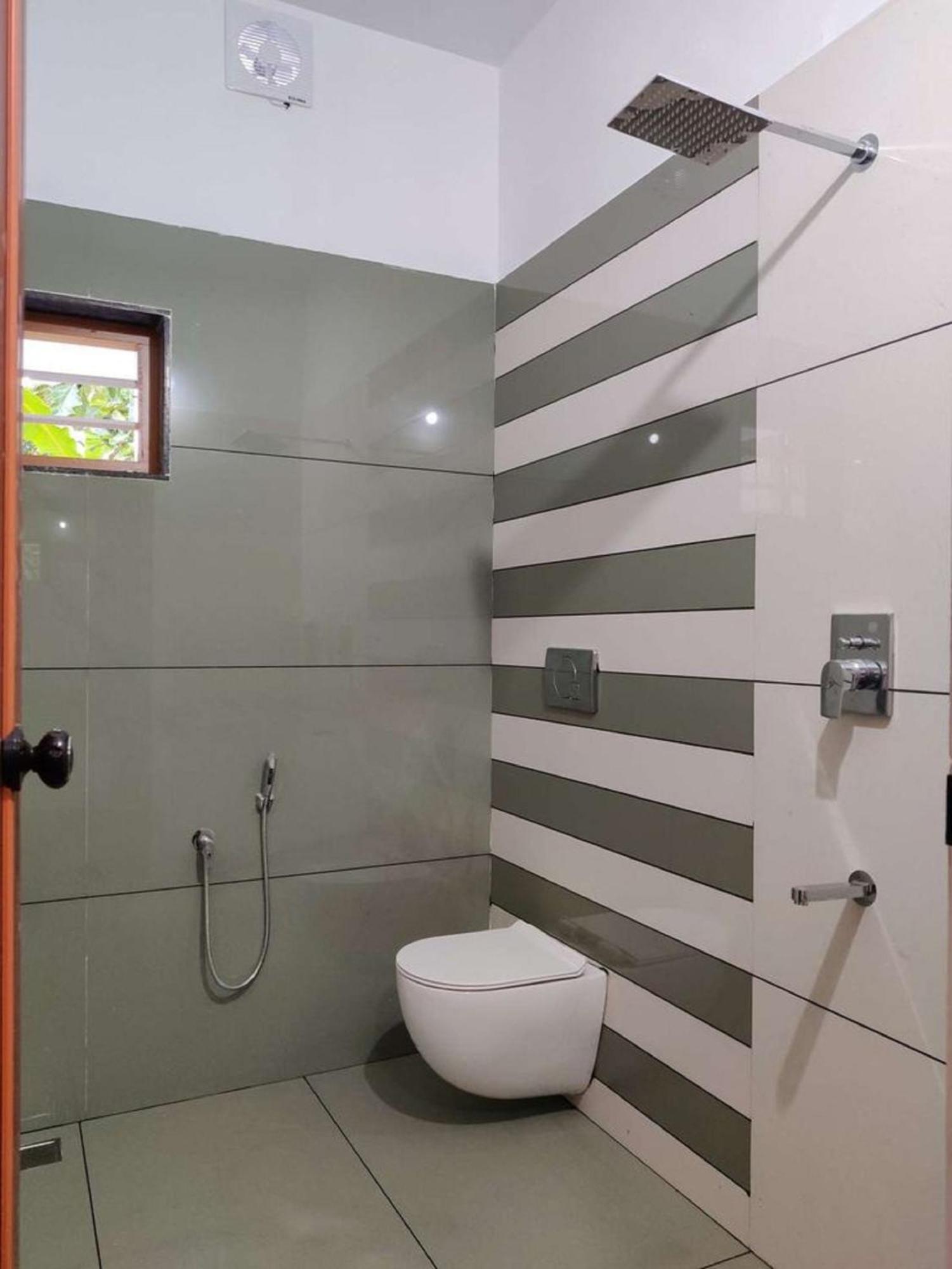 Hotel Aerocity Golden Close To New Delhi Airport Exterior foto